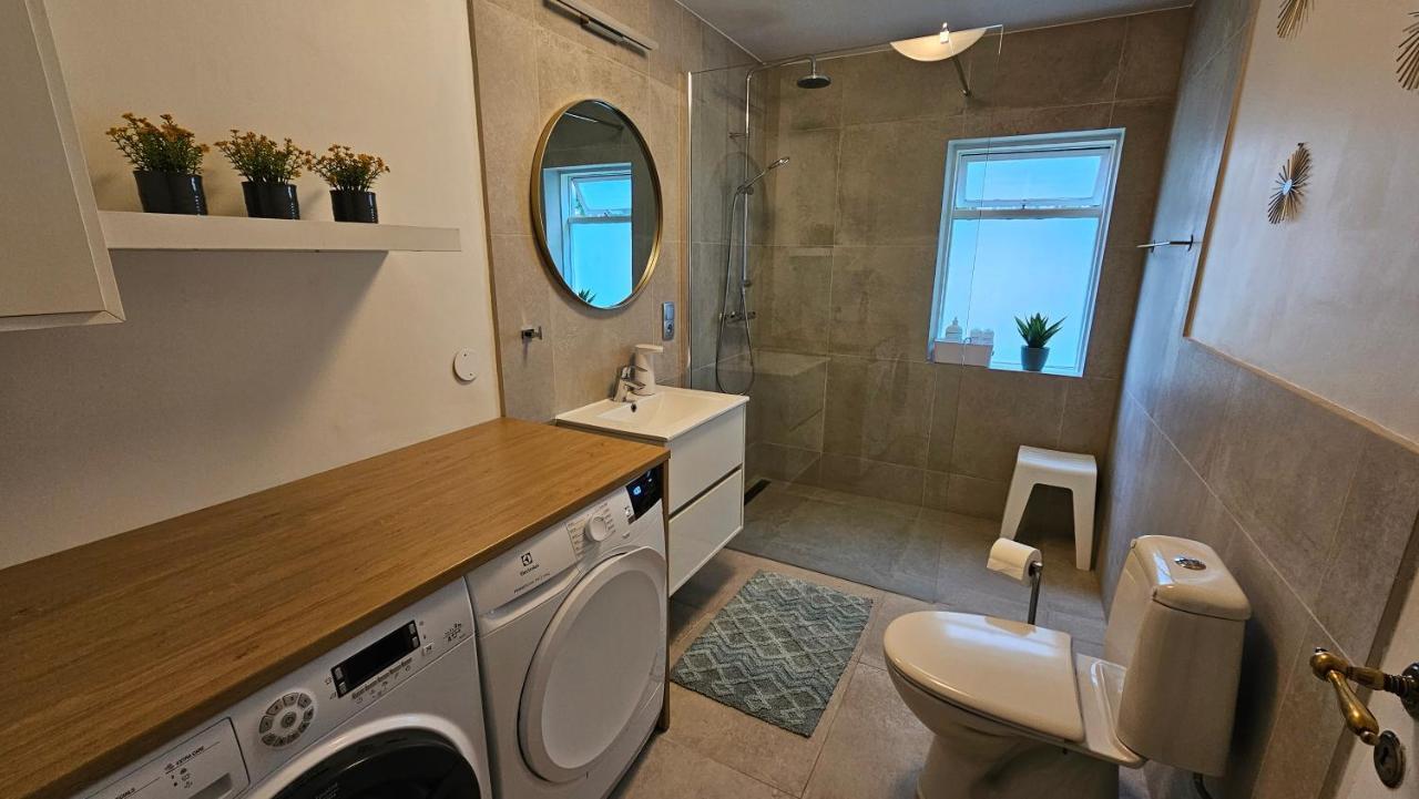 B&B Rooms Husavik 1 المظهر الخارجي الصورة